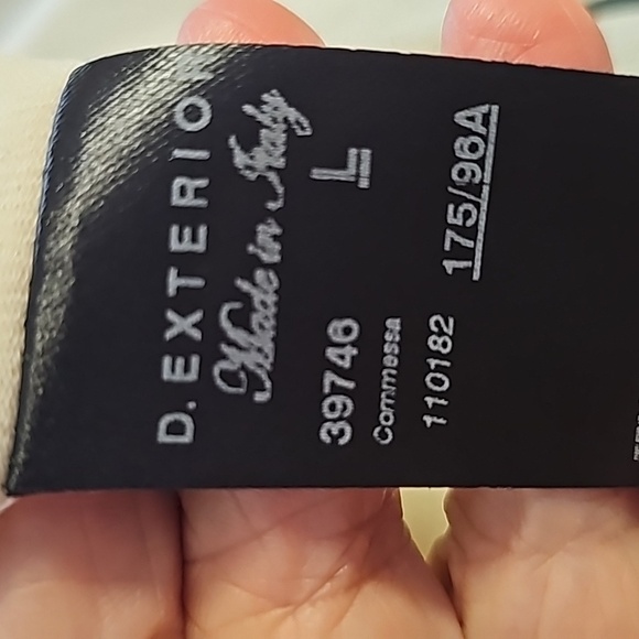 D. EXTERIOR women's fitter stretch top made in Italy. Cream color size large. - Picture 8 of 10